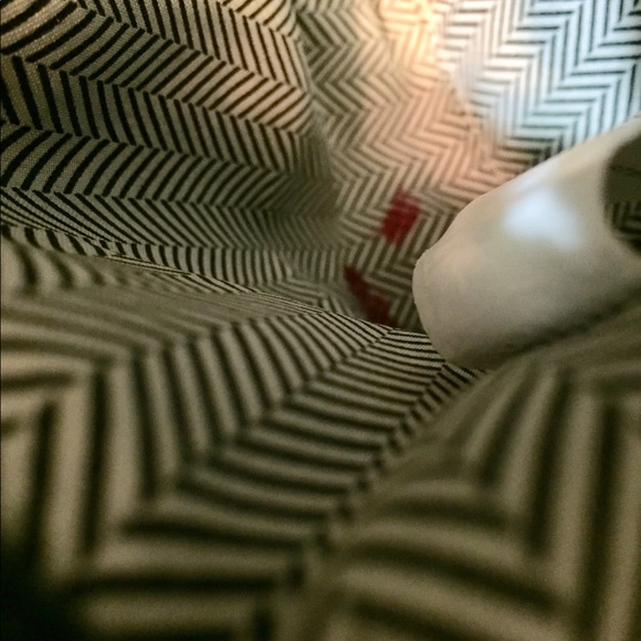 Faux reptile tan, cream and black Steve Madden bag - Picture 5 of 5